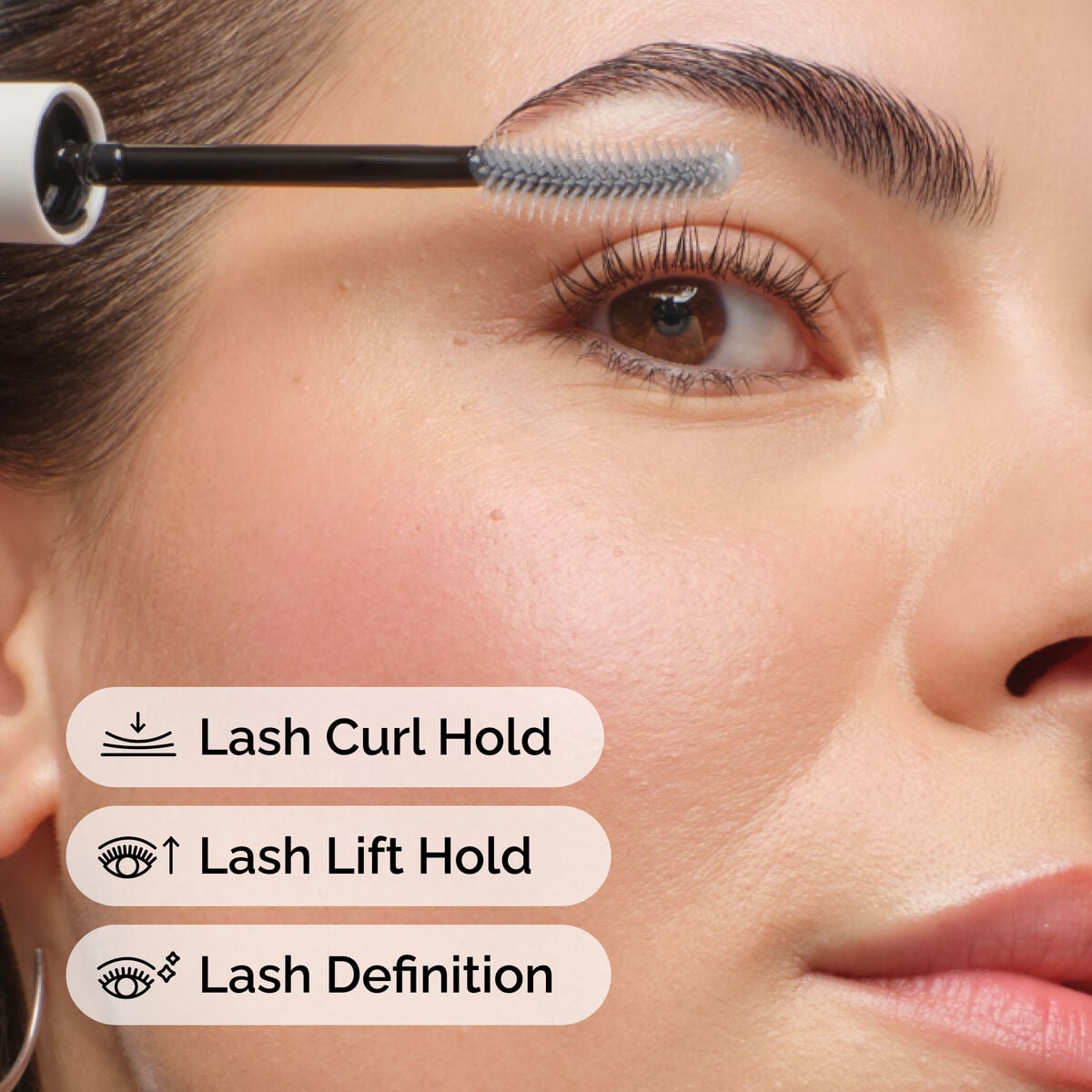 lash-curl-finisher-q7 ord-lash-curl-finisher-model-application-with-benefits.jpg